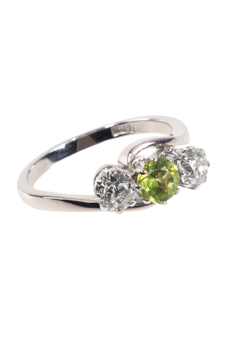 Um 1990 – Trilogy Ring mit Peridot und Diamanten – Bild 4