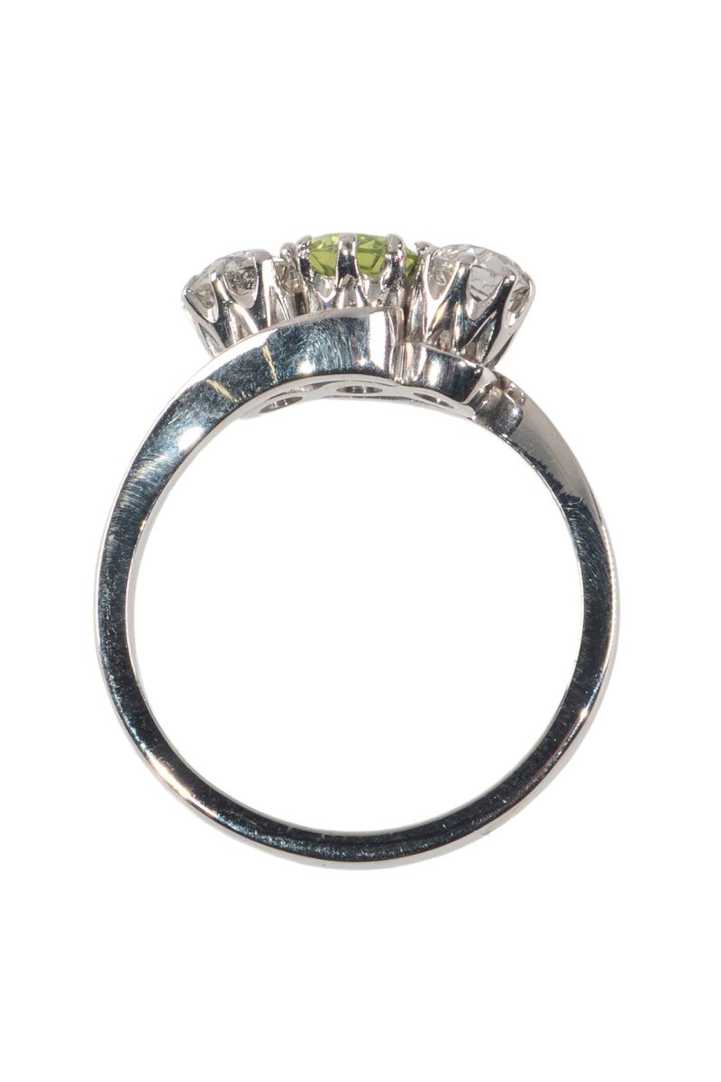 Um 1990 – Trilogy Ring mit Peridot und Diamanten – Bild 6