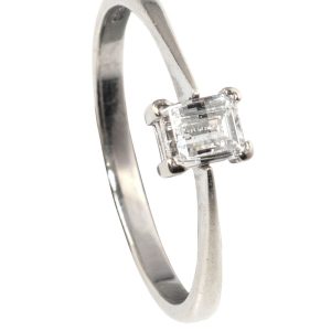 Um 1970 – Vintage Verlobungsring mit Diamantsolitär