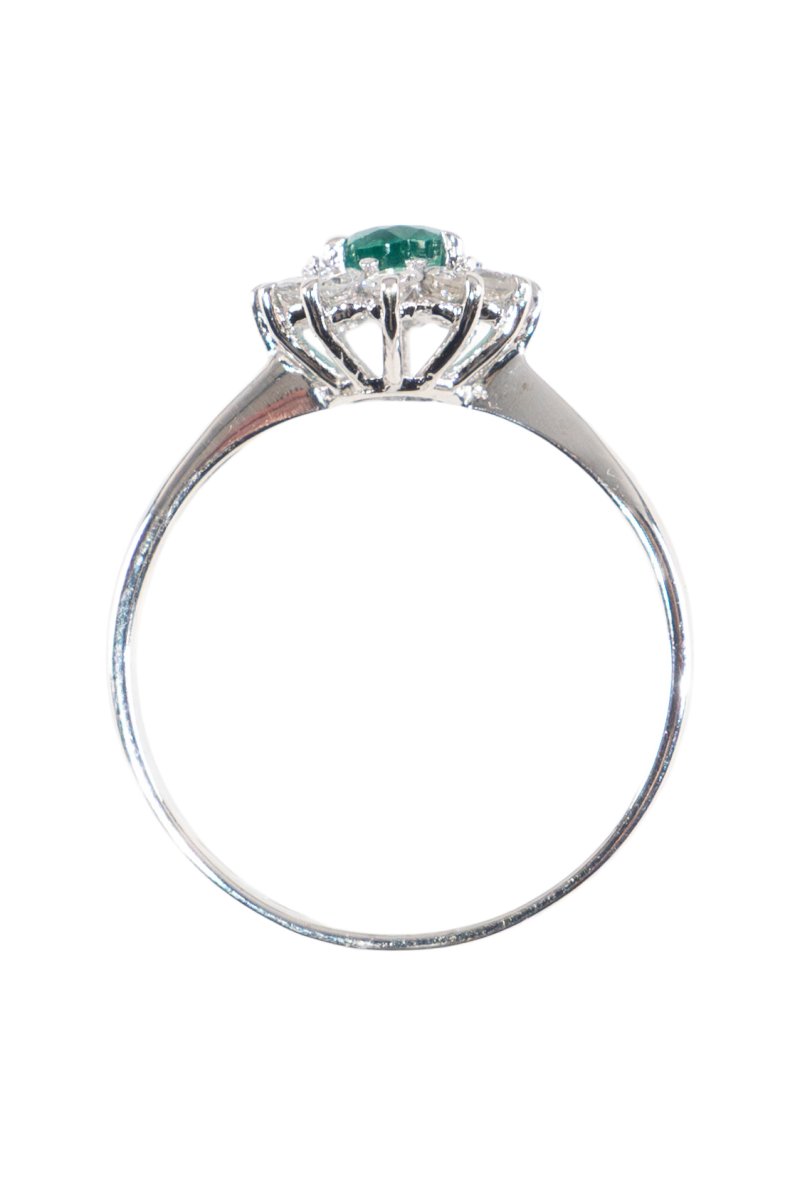 Um 1990 – Entourage Ring mit Smaragd und Diamanten – Bild 6