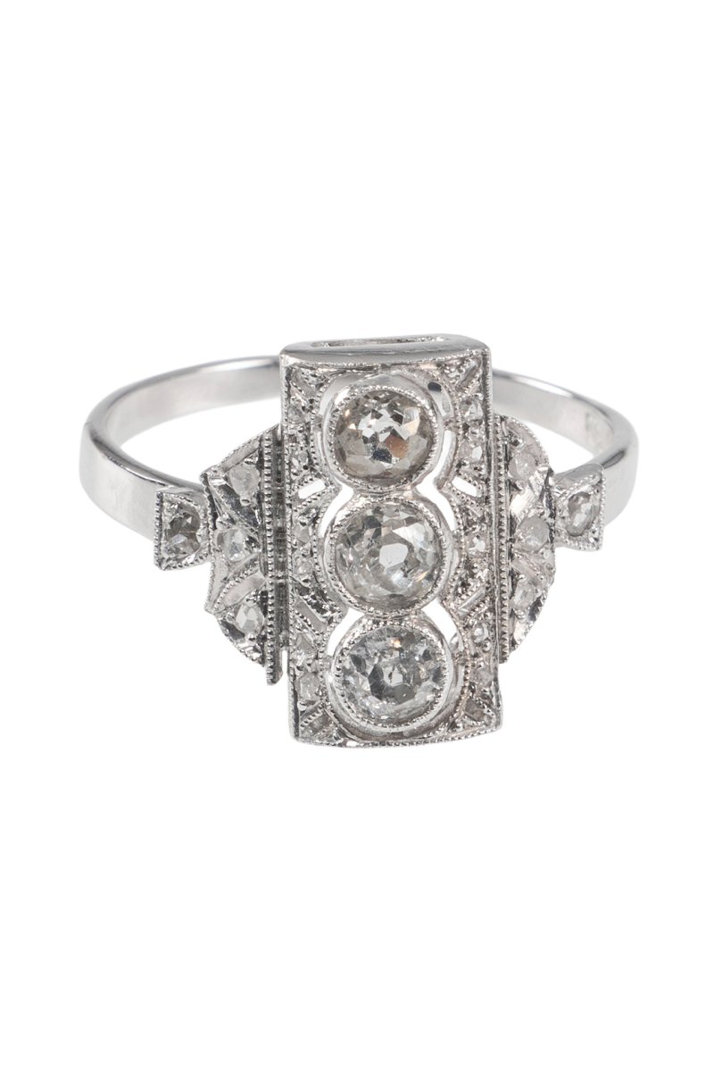 Um 1930 – Art Déco Ring mit Diamanten – Bild 4